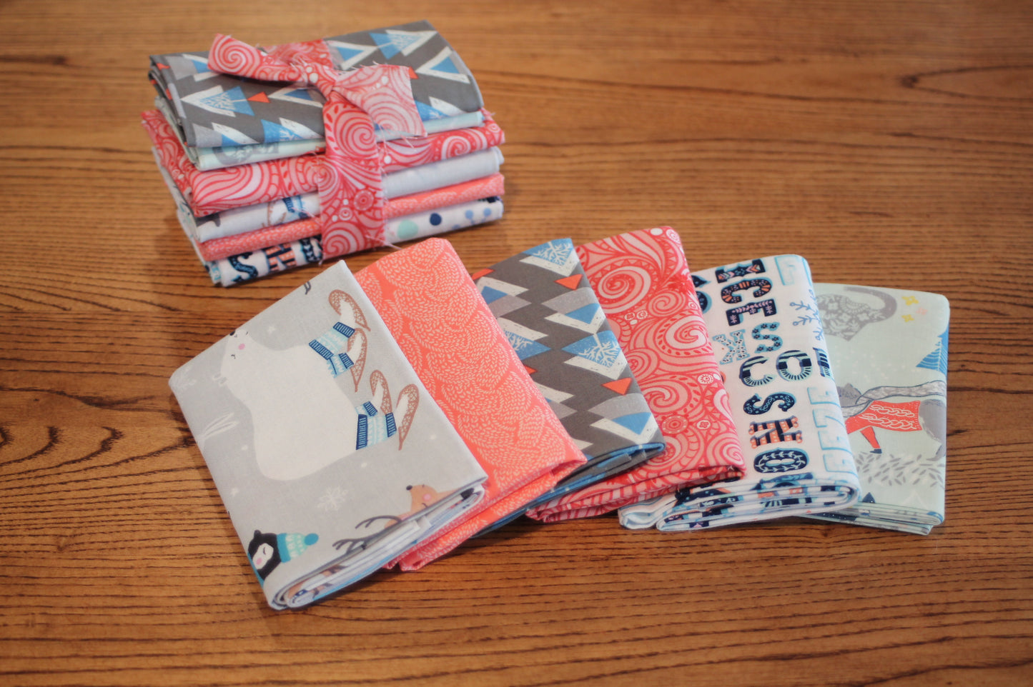 Winter Fun I Fabric Bundle ~ 6 Fat Quarters